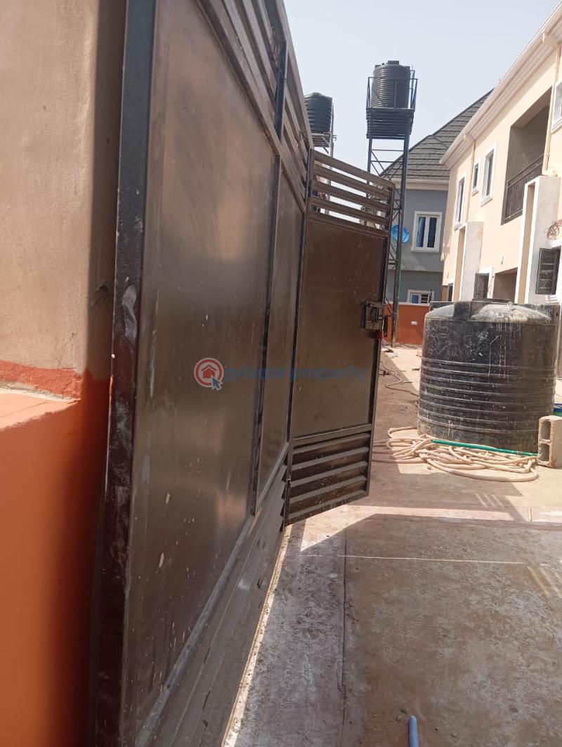 2 bedroom Flat & Apartment For Rent Pant Estate Boy's Town Ipaja Lagos - 4