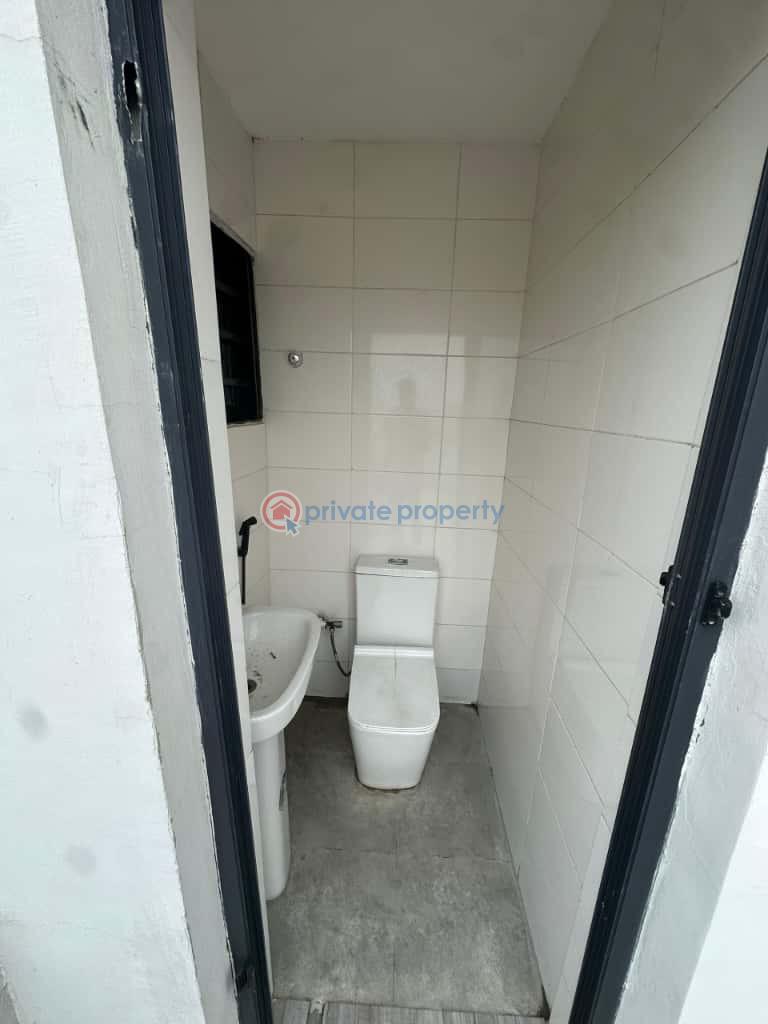 2 bedroom penthouse 4th floor, ologolo, lekki. - 5 2 bedroom Block Of Flats For Rent Ologolo Lekki Lagos - 5