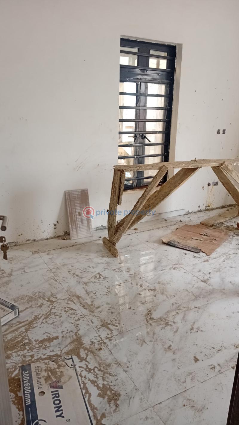 2 bedroom Shared Apartment For Sale . Shonibare Estate Maryland Lagos - 5