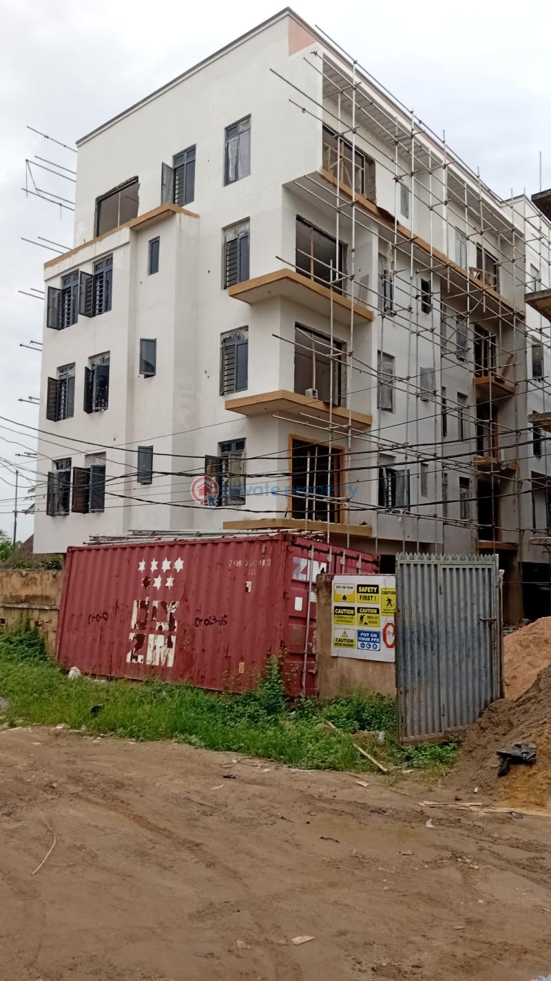 2 bedroom Shared Apartment For Sale . Shonibare Estate Maryland Lagos - 0