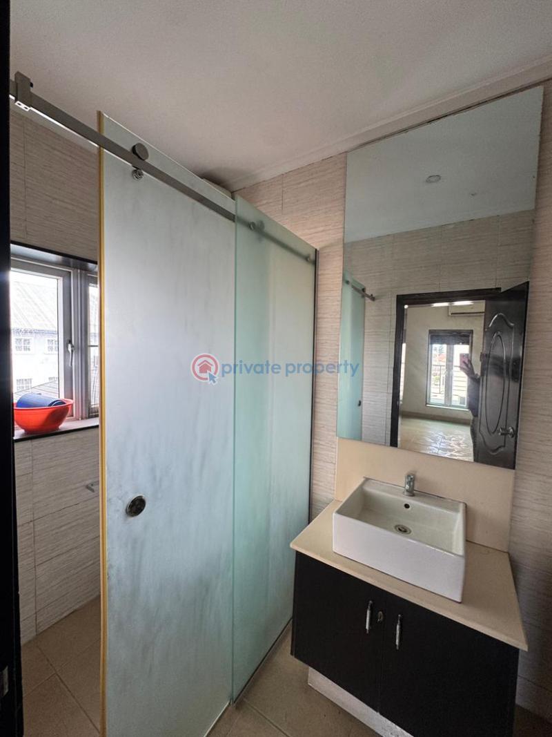 2 bedroom Penthouse For Sale Lekki Phase 1 Lagos - 4