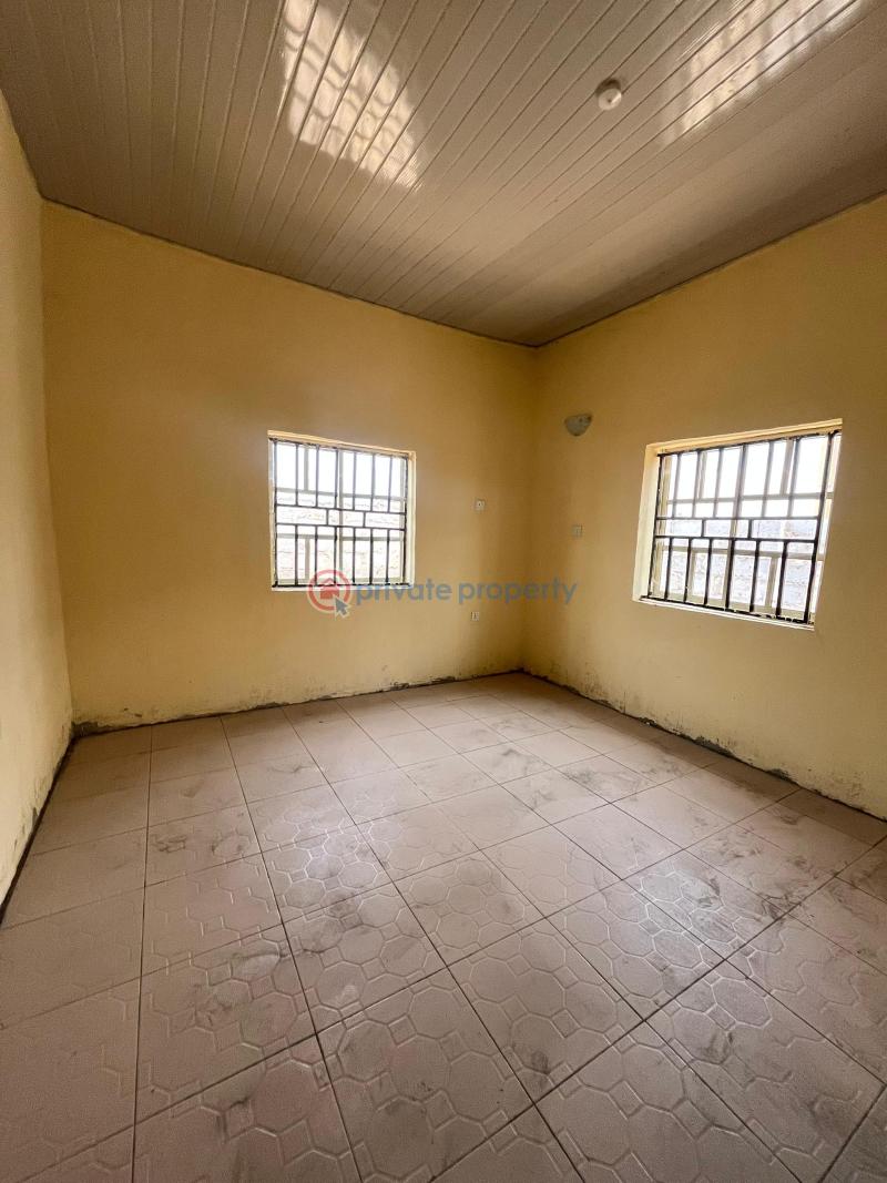 2 bedroom Semi detached Bungalow For Sale Karu Abuja Phase 4  - 5