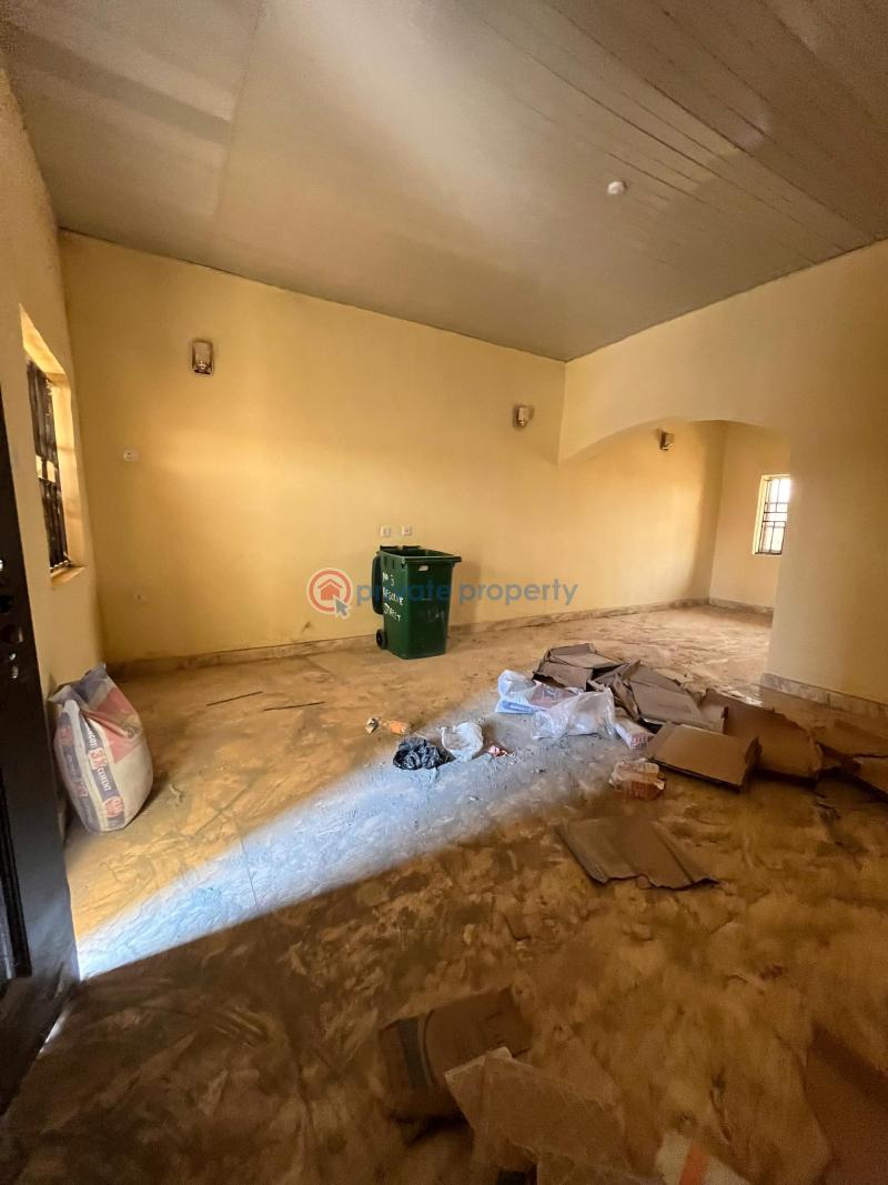 2 bedroom Semi detached Bungalow For Sale Karu Abuja Phase 4  - 3