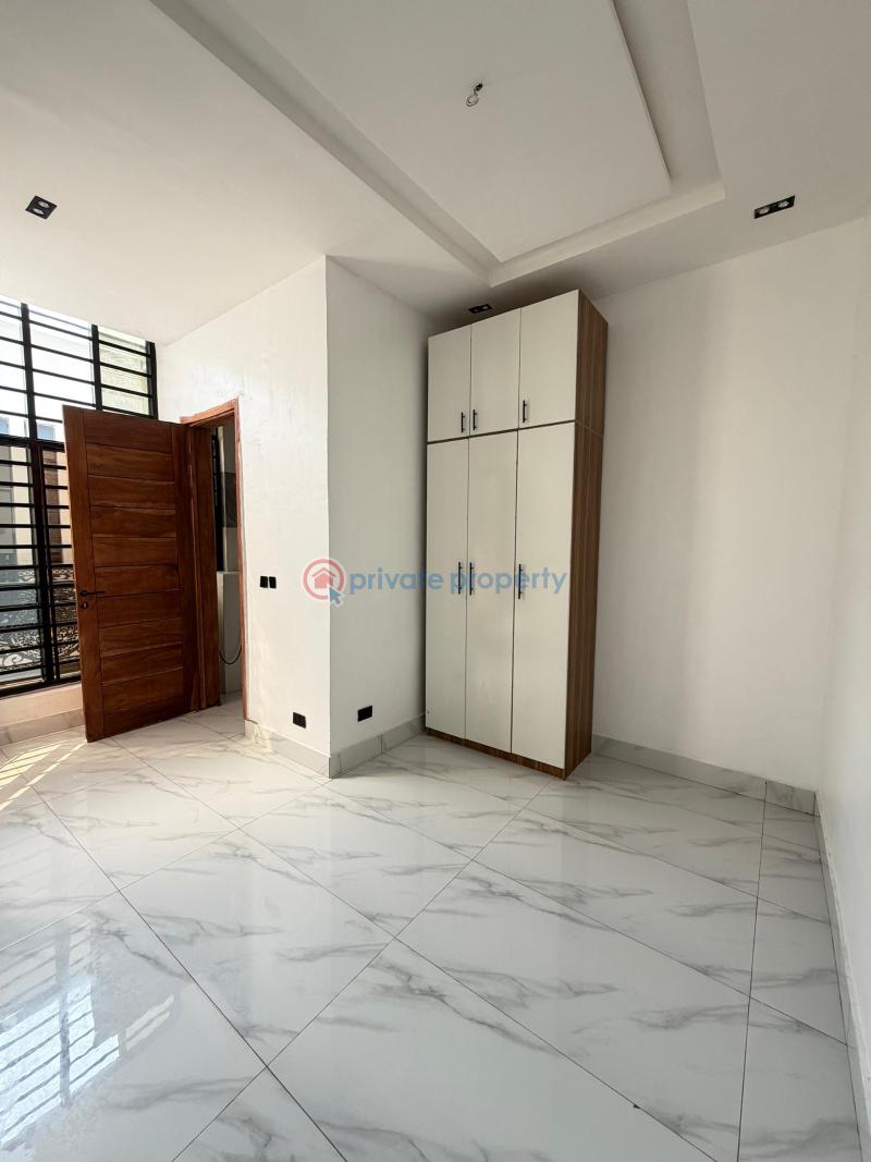 2 bedroom Block Of Flats For Sale Chevron Tollgate Lekki Chevron Drive Lekki Lagos - 3