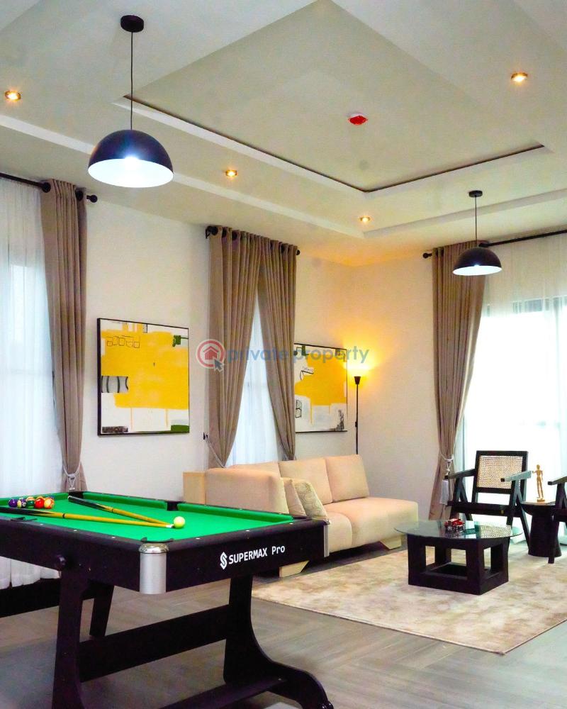 2 bedroom Block Of Flats For Rent Admiralty Lekki Phase 1 Lagos - 5