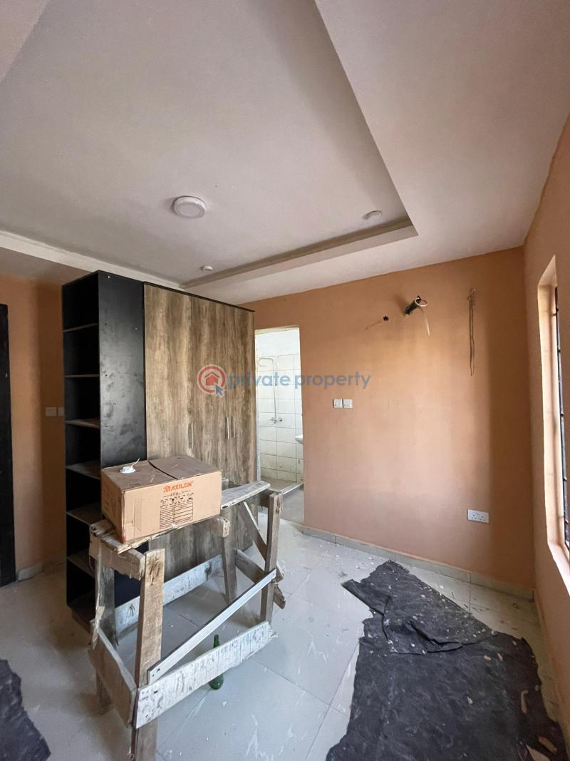 2 bedroom Block Of Flats For Sale Ologolo Lekki Lagos - 2