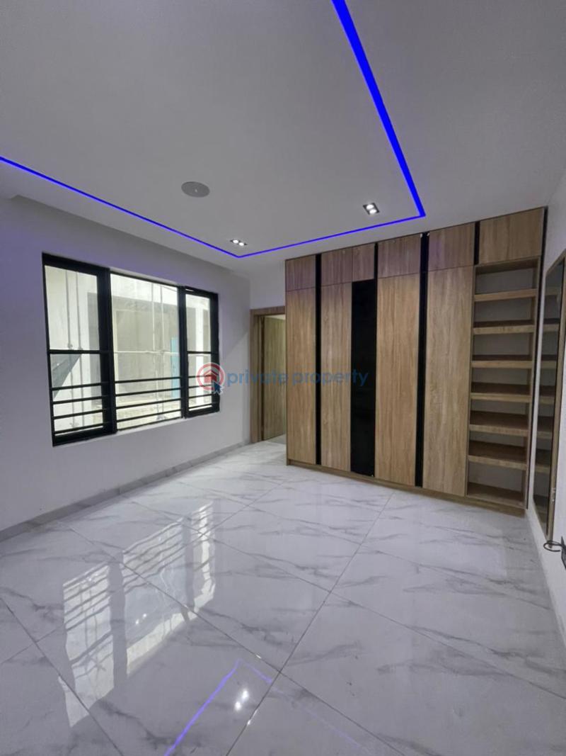 2 bedroom Flat & Apartment For Sale Freedom Way Lekki Phase 1 Lagos - 5