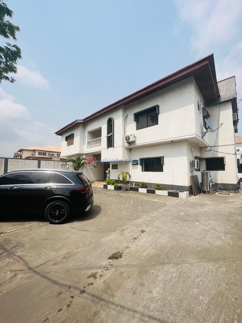 2 bedroom Flat & Apartment For Rent Off Admiralty Way Lekki Phase 1 Lagos - 0