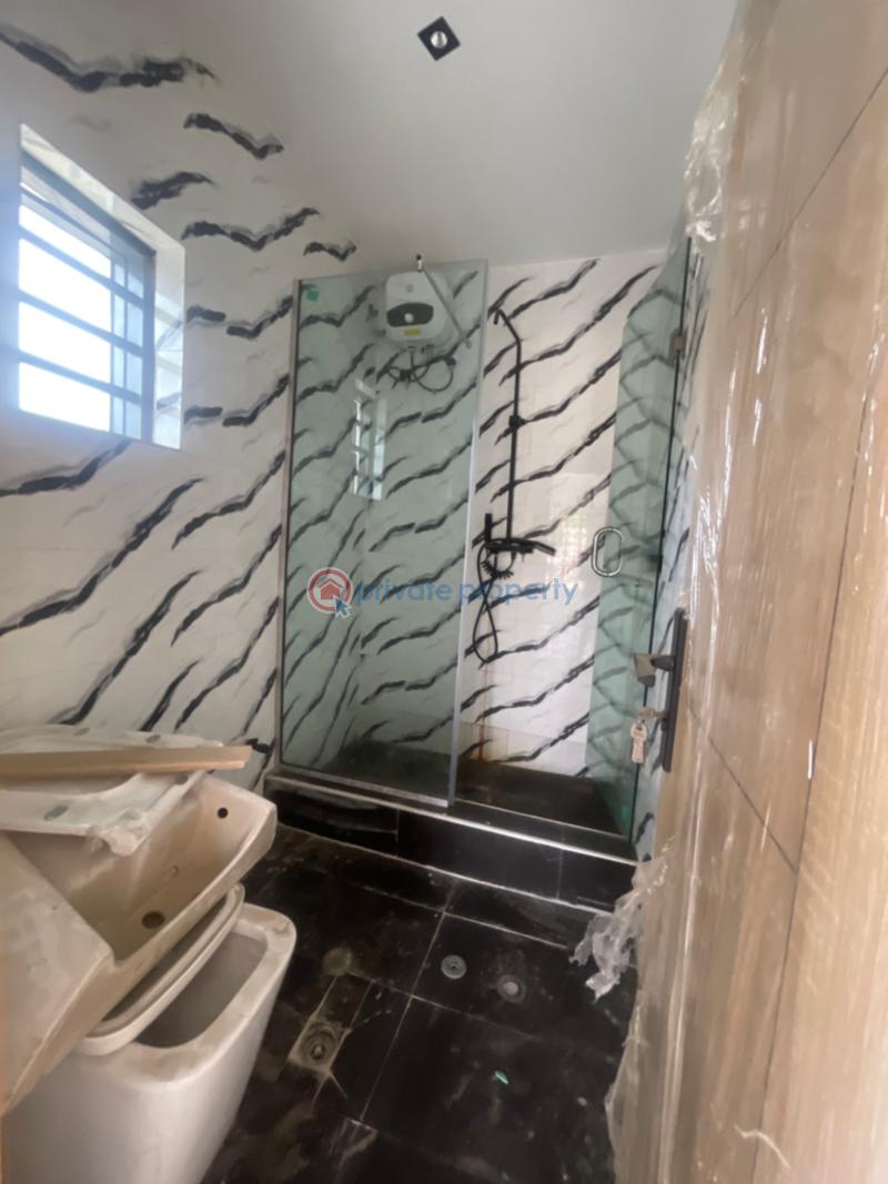 2 bedroom Block Of Flats For Sale Yaba Lagos - 7