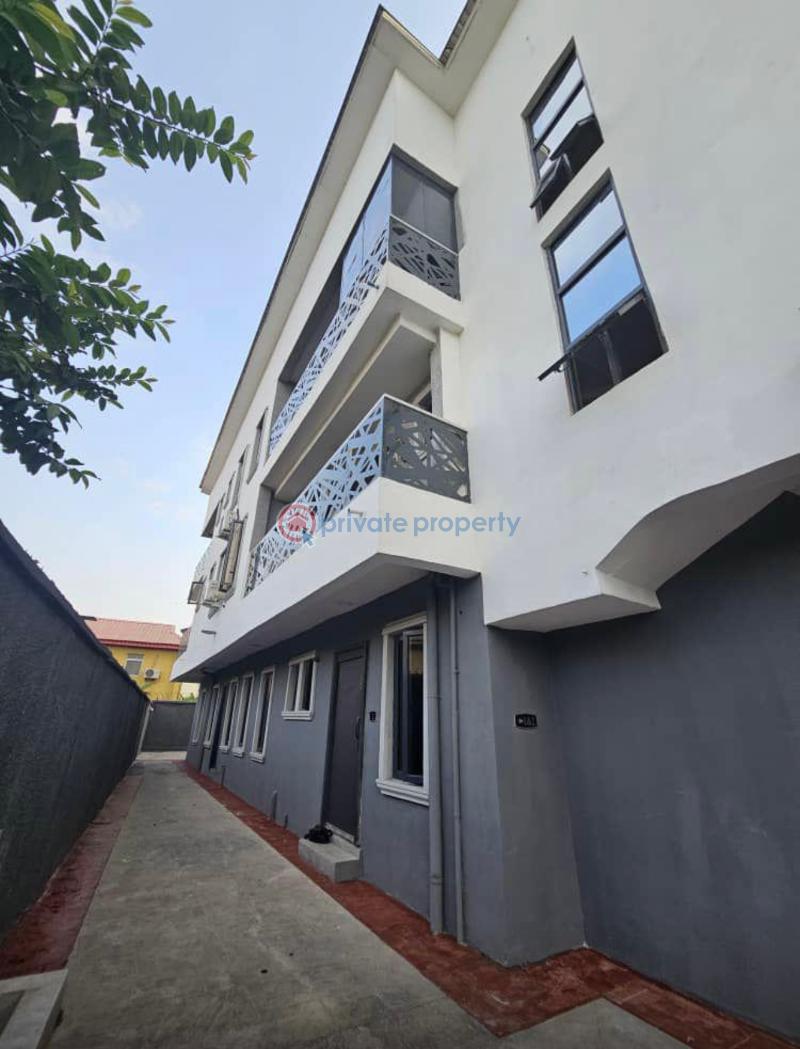 2 bedroom Block Of Flats For Sale Maryland Ikeja Mende Maryland Lagos - 0