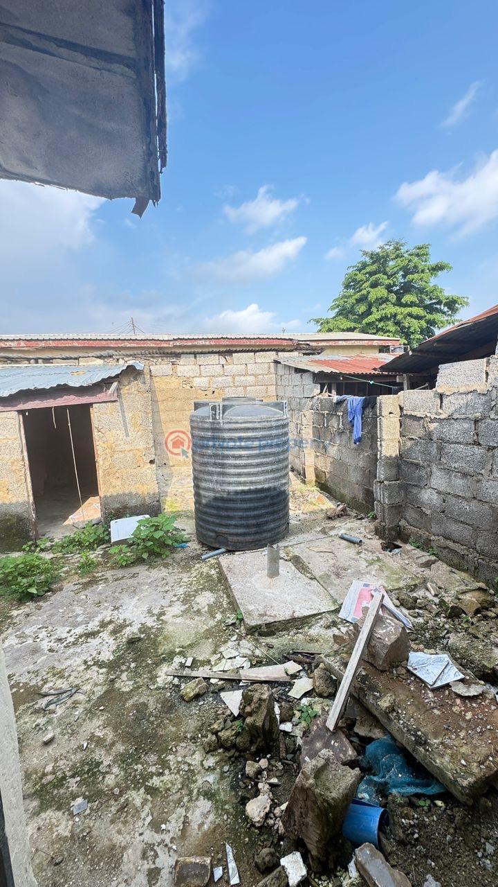 2 bedroom House For Sale Lugbe Abuja Phase 4  - 6