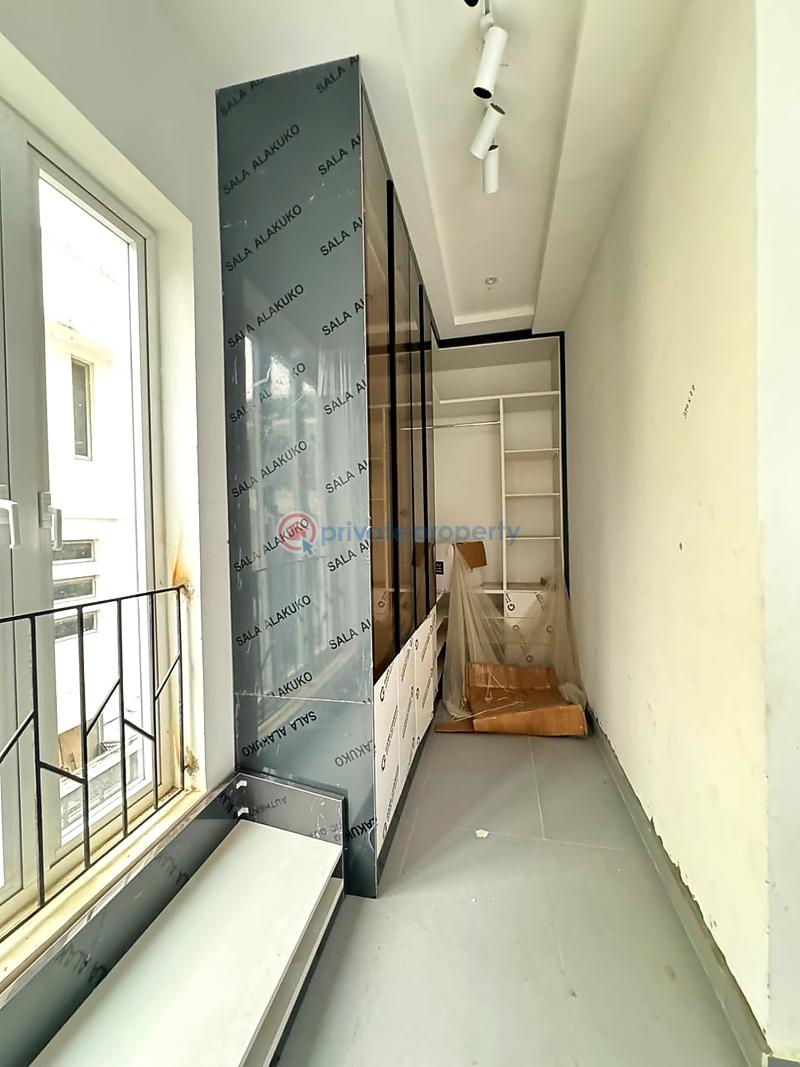 2 bedroom House For Sale Lekki Phase 1 Lagos - 5