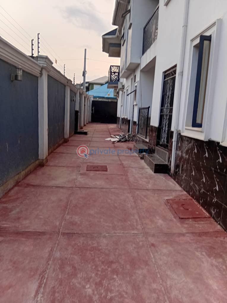 2 bedroom Block Of Flats For Rent Just A Minutes To Akala Express Akala Express Ibadan Oyo - 3