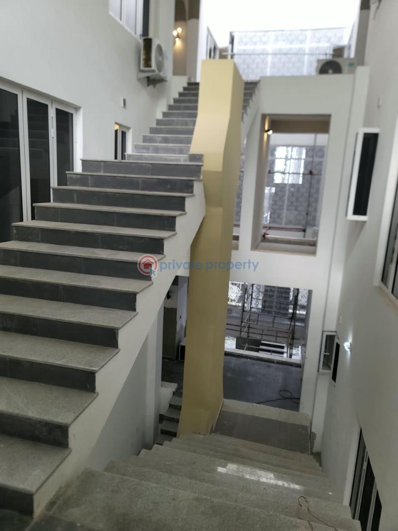 2 bedroom Block Of Flats For Sale Edgewater Estate, Off Updc Estate Road, Off Elf Bus Stop, Lekki. Lekki Lagos - 20