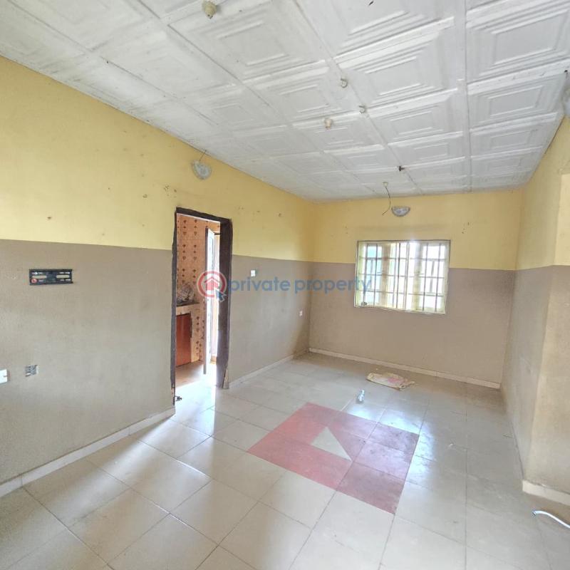 2 bedroom Block Of Flats For Rent Opposite Folacrown Block And Cement Ajibade B/stop Moniya Road Ibadan Moniya Ibadan Oyo - 3