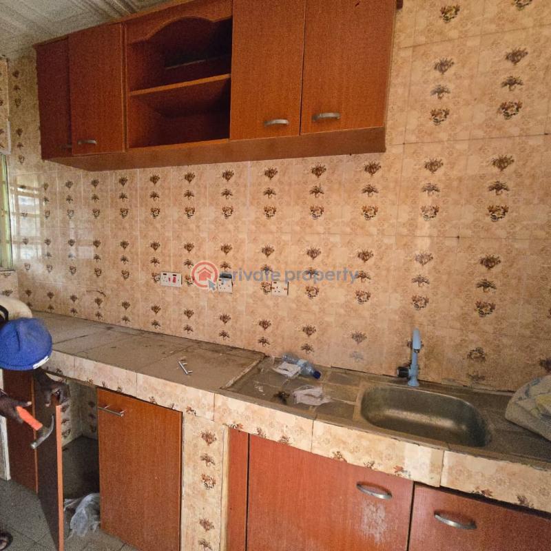 2 bedroom Block Of Flats For Rent Opposite Folacrown Block And Cement Ajibade B/stop Moniya Road Ibadan Moniya Ibadan Oyo - 7