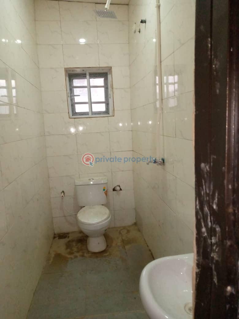2 bedroom Flat & Apartment For Rent Makoko Yaba Lagos - 3