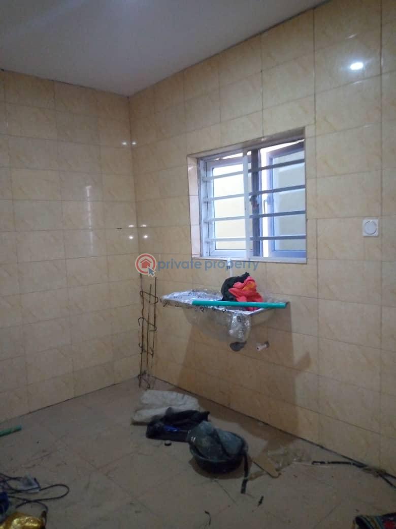 2 bedroom Flat & Apartment For Rent Makoko Yaba Lagos - 4
