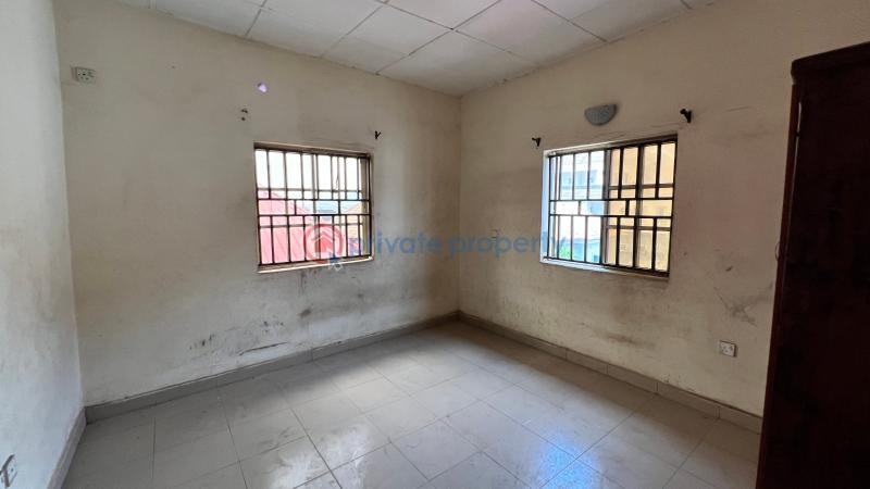 2 bedroom Block Of Flats For Rent Arab Road Kubwa Abuja Phase 4  - 8