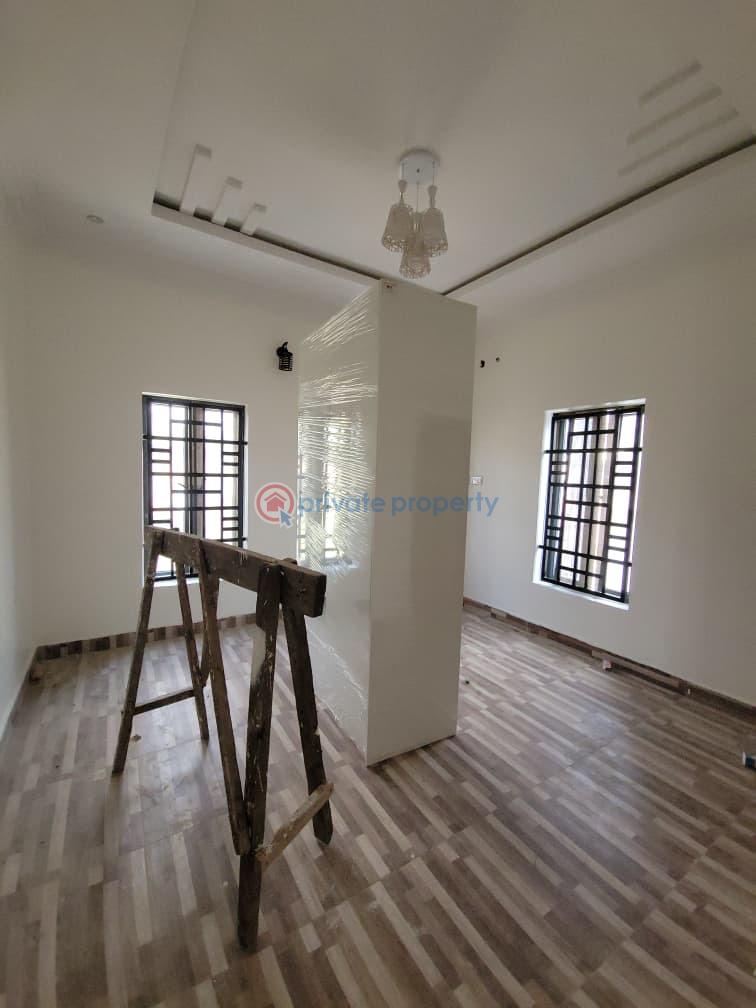 2 bedroom Block Of Flats For Rent Shobande/palace Area, Akala Estate Akobo Ibadan Oyo - 5
