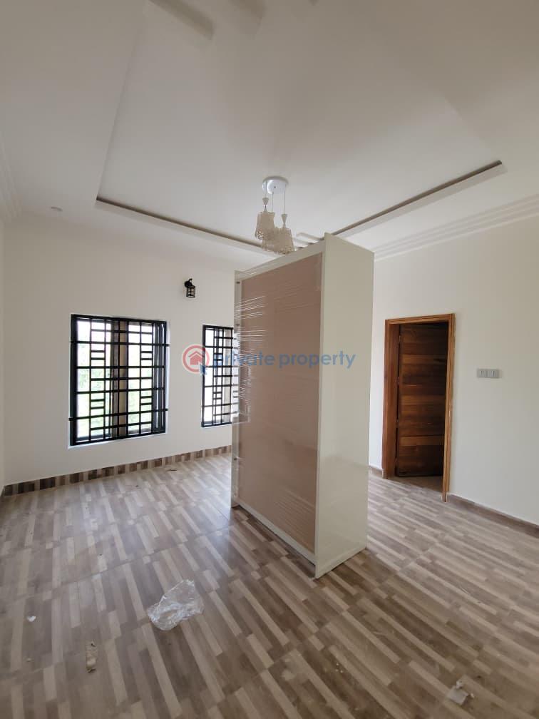 2 bedroom Block Of Flats For Rent Shobande/palace Area, Akala Estate Akobo Ibadan Oyo - 8