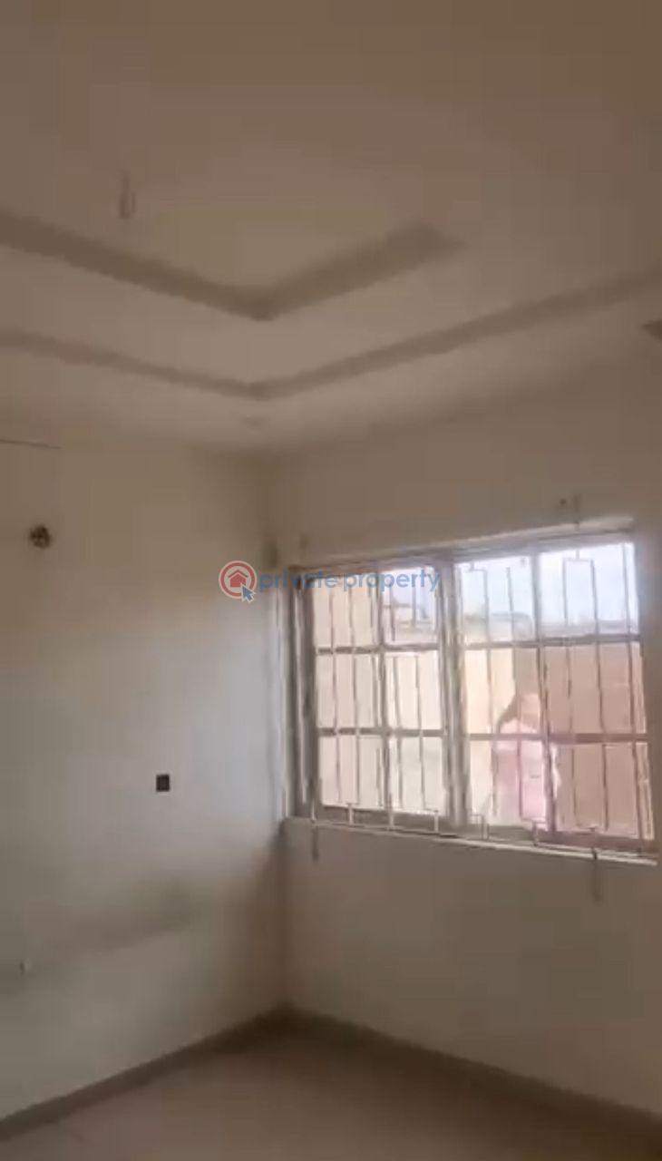2 bedroom House For Rent Ajao Estate, Anthony Maryland Lagos - 5