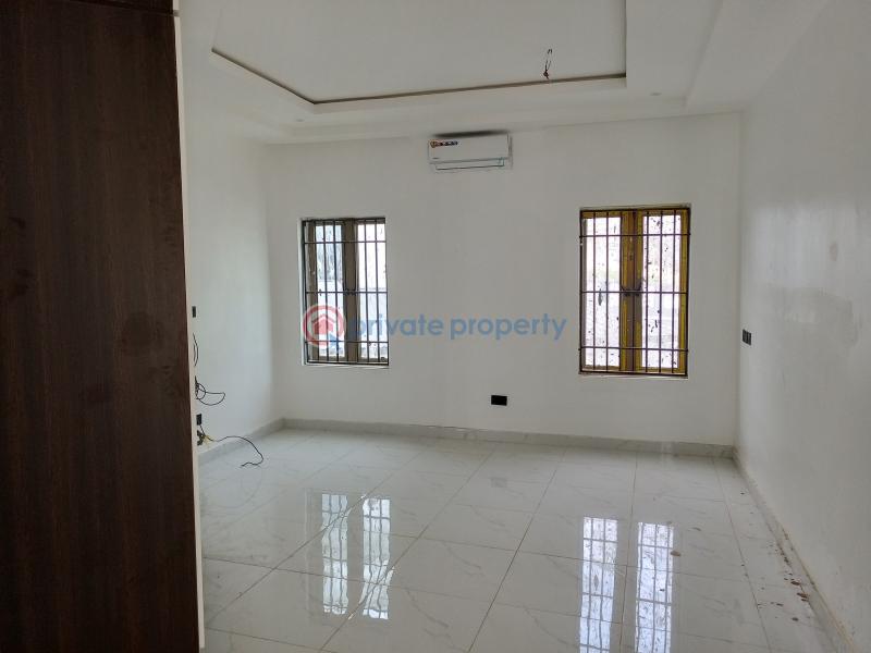 2 bedrooms luxury apartment - 14 2 bedroom Block Of Flats For Sale Guzape Abuja Phase 1  - 14