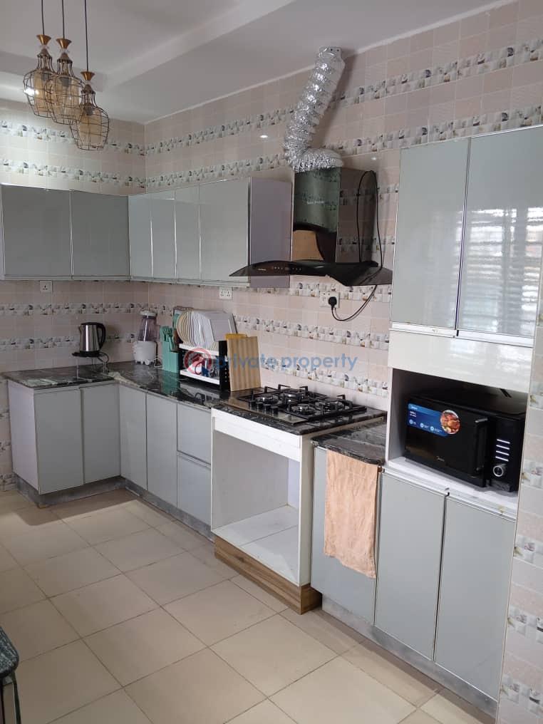 2 bedrooms service apartment - 3 2 bedroom Block Of Flats Short let Off Oluwaleyinmi Street Allen Avenue Ikeja Lagos - 3