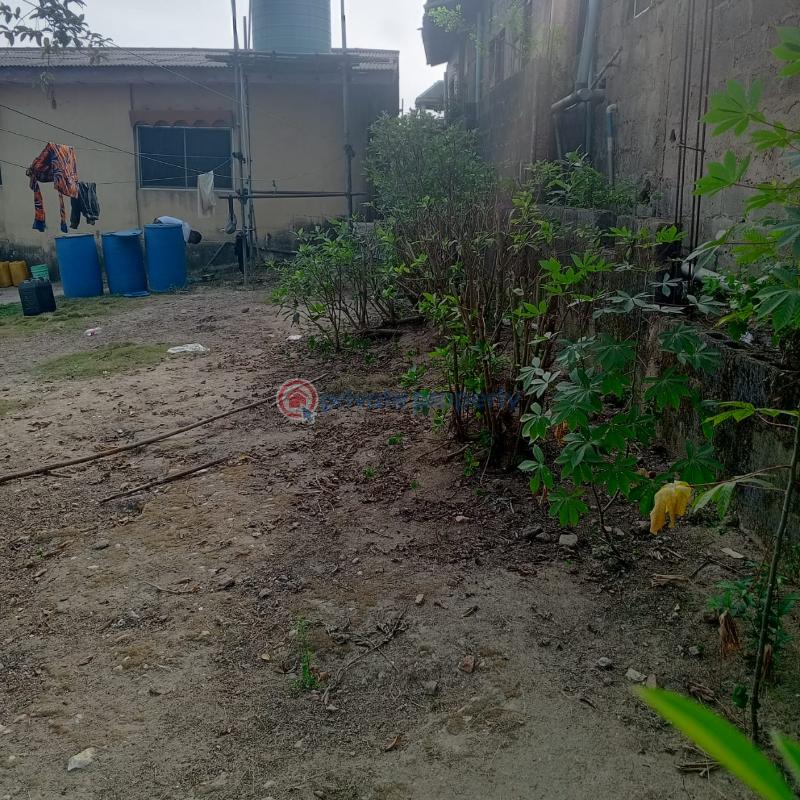 Residential Land For Sale Agric Bus Stop Ikorodu Road , To Ori Okuta Estate Down Down Behind Shobowale Street Agric Ikorodu Lagos - 1