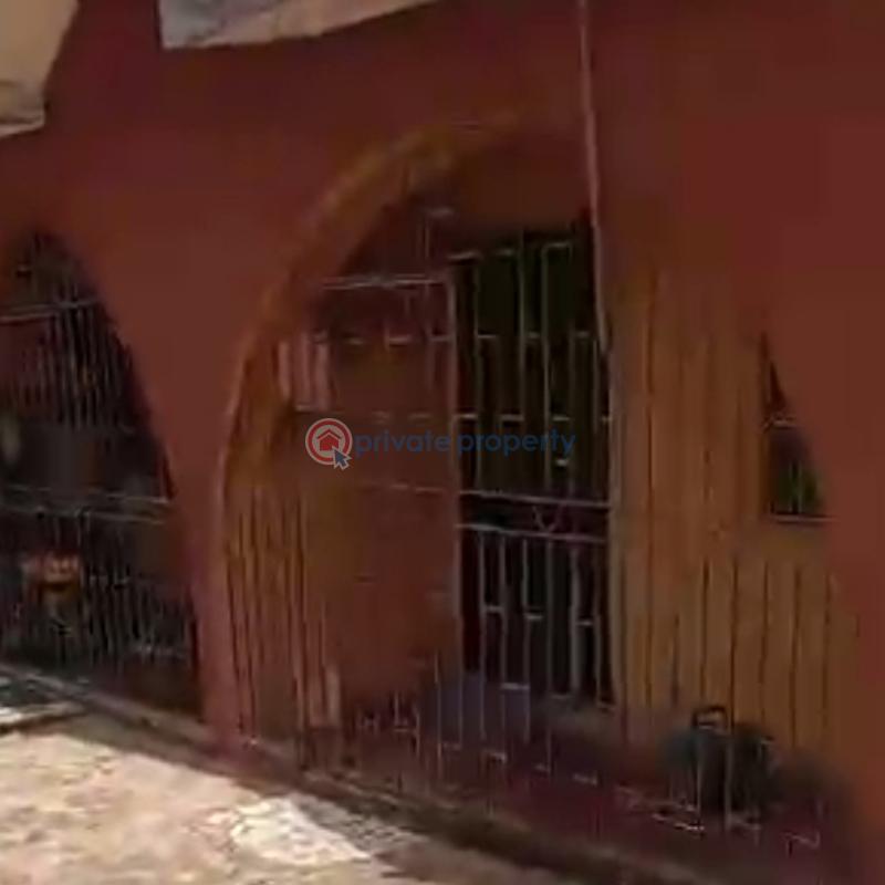 2 bedroom Block Of Flats For Sale Akute Yakoyo/Alagbole Ojodu Lagos