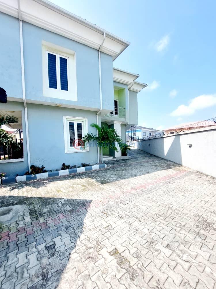 4 bedroom Terrace For Rent Lekki Phase 1 Lagos - 0