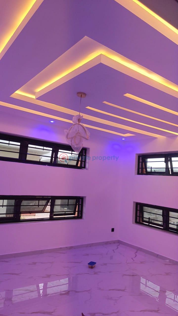 1 bedroom Mini Flat For Sale Ogudu GRA Lagos - 9
