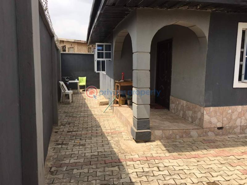 2 bedroom Block Of Flats For Sale Araromi, Up Jesus Nihort Area Jericho Ibadan Oyo - 7