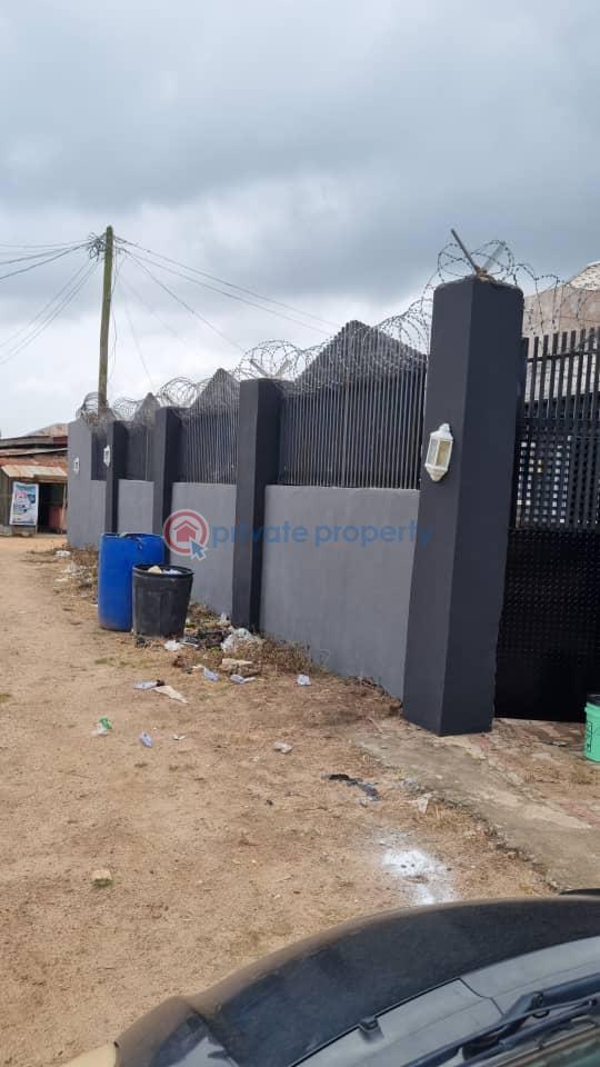 2 bedroom Block Of Flats For Sale Araromi, Up Jesus Nihort Area Jericho Ibadan Oyo - 4