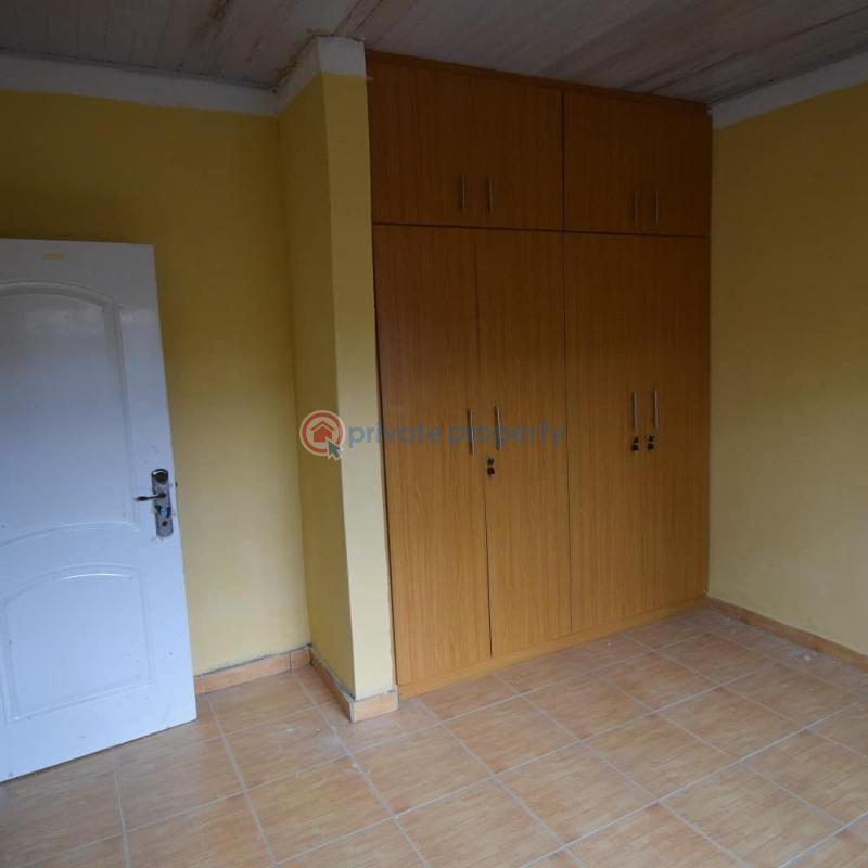 2 bedroom Block Of Flats For Sale Araromi, Up Jesus Nihort Area Jericho Ibadan Oyo - 3