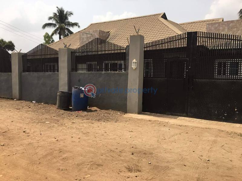 2 bedroom Block Of Flats For Sale Araromi, Up Jesus Nihort Area Jericho Ibadan Oyo - 2