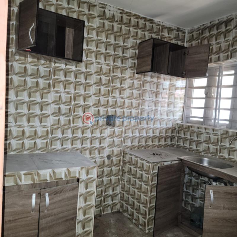 3 bedroom Block Of Flats For Sale Olorunkemi Estate, Elebu Ibadan Oyo - 13