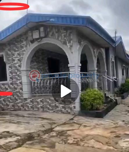 Bungalow For Sale Itamaga , Ikorodu. Treckable To Bus Stop Ikorodu Lagos - 0