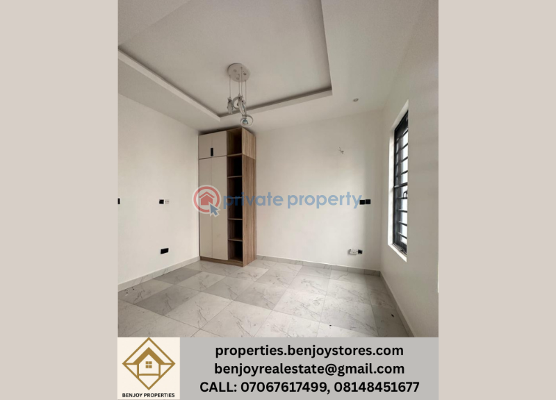 4 bedroom Detached Duplex For Sale Chevron Lekki Lagos - 3