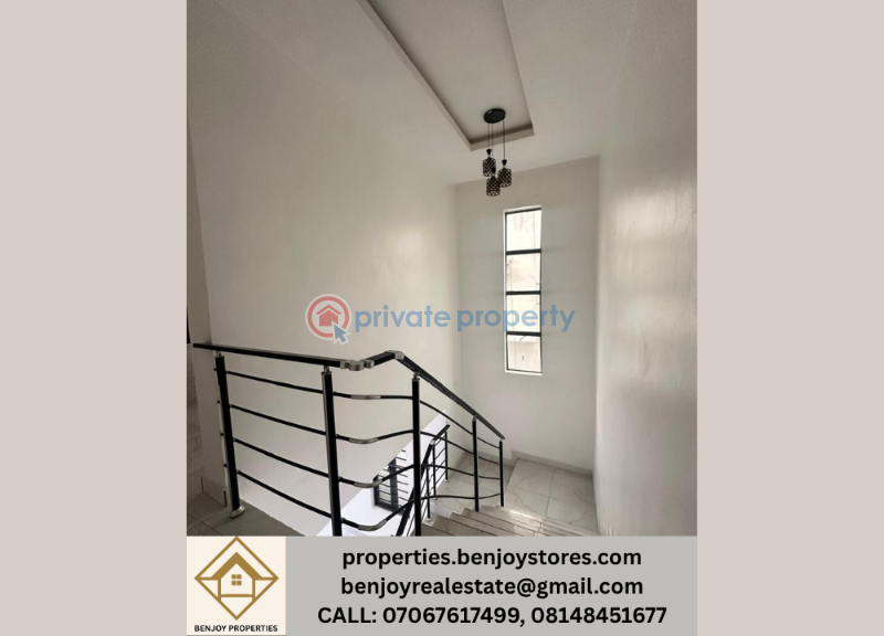 4 bedroom Detached Duplex For Sale Chevron Lekki Lagos - 2