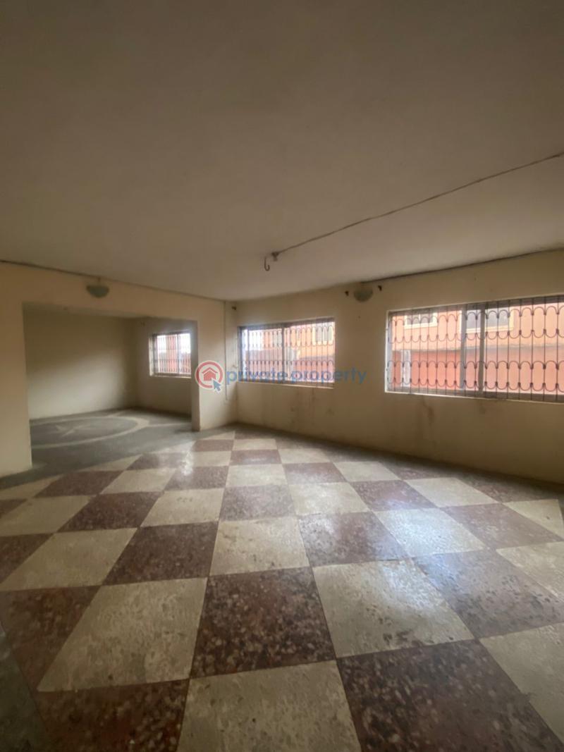 4 bedroom House For Sale Alegongo Estate, Akobo Ibadan Oyo - 3