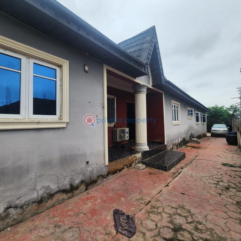 2 bedroom Block Of Flats For Sale Elebu Market Akala Express Way Ibadan Oyo - 5