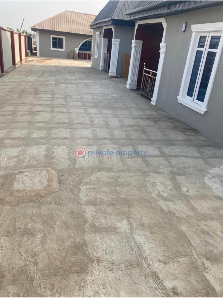 2 bedroom Block Of Flats For Sale Olomore Abeokuta Ogun - 1