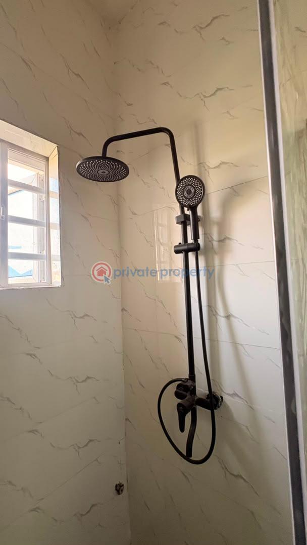 House For Sale Bashorun Housing Estate, Ibadan Ibadan Oyo - 1