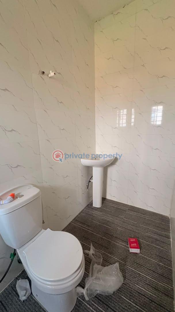 House For Sale Bashorun Housing Estate, Ibadan Ibadan Oyo - 4