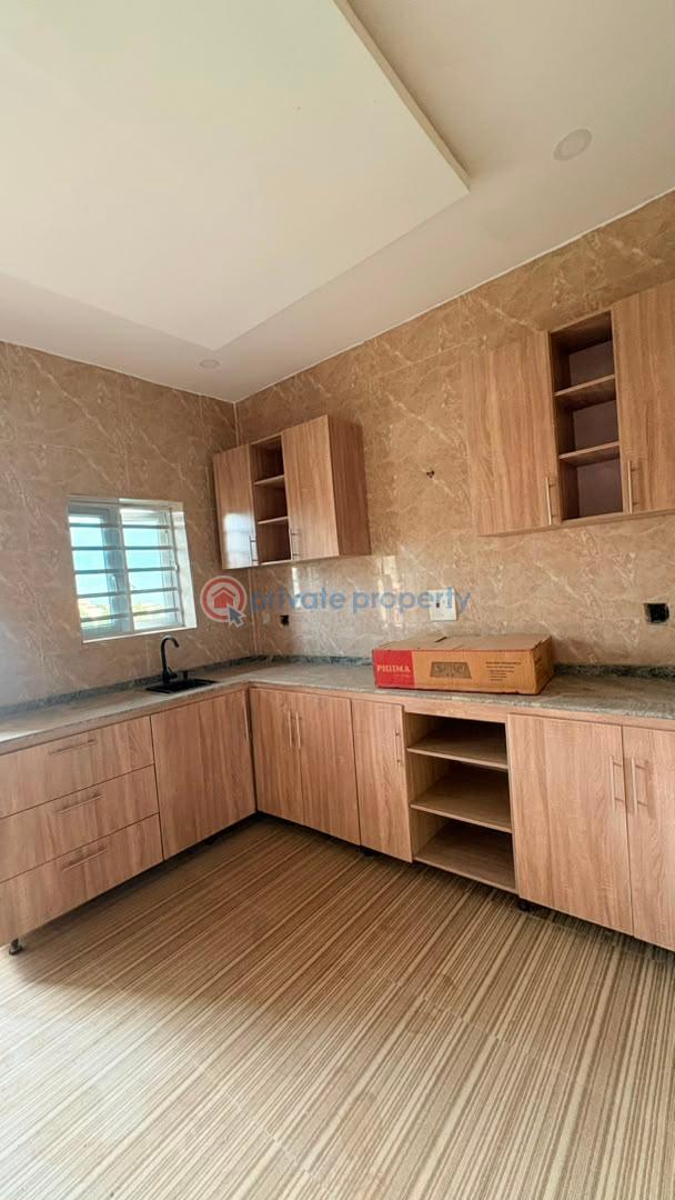 House For Sale Bashorun Housing Estate, Ibadan Ibadan Oyo - 8