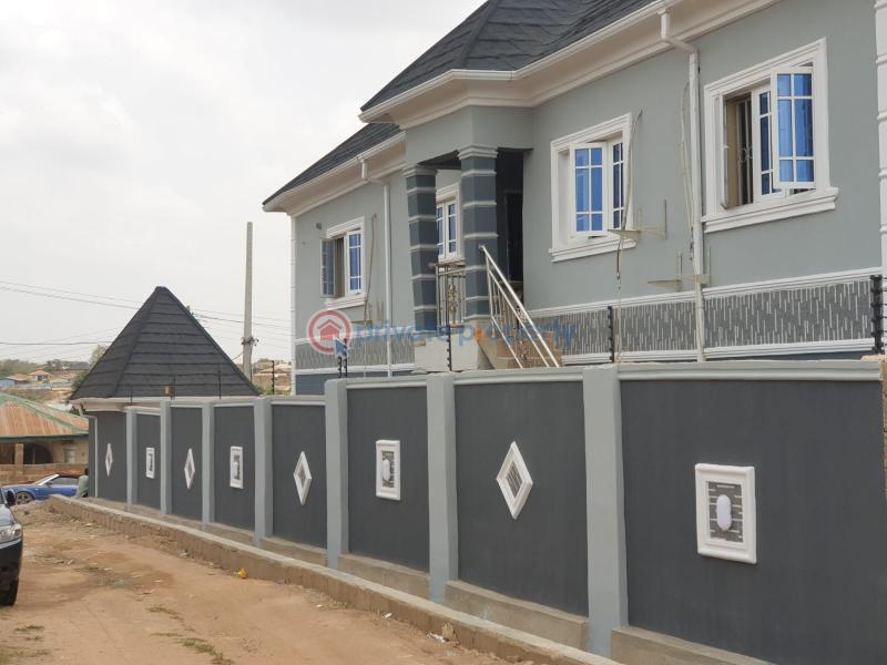 Detached Bungalow For Sale Abese Elebu Akala Express Ibadan Oyo - 4