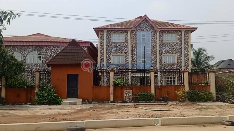 10 bedroom Hotel For Sale Along Ishawo Rd Agric Ikorodu By Ajilo B/stop Agric Ikorodu Lagos - 0