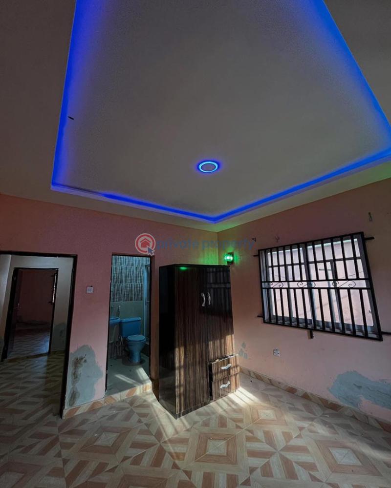 3 bedroom Bungalow For Sale Laderin Estate Oke Mosan Abeokuta Ogun - 2