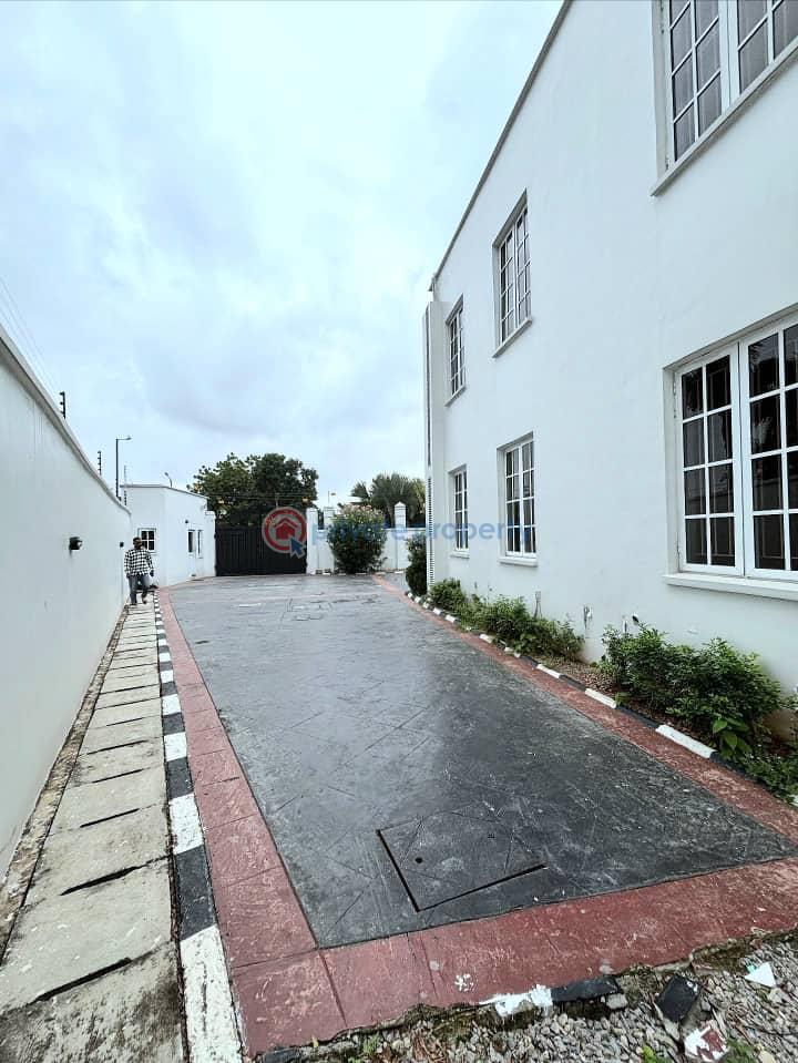2 units of  3-bedroom commercial  flats - 12 3 bedroom Office For Rent Old Ikoyi Lagos - 12